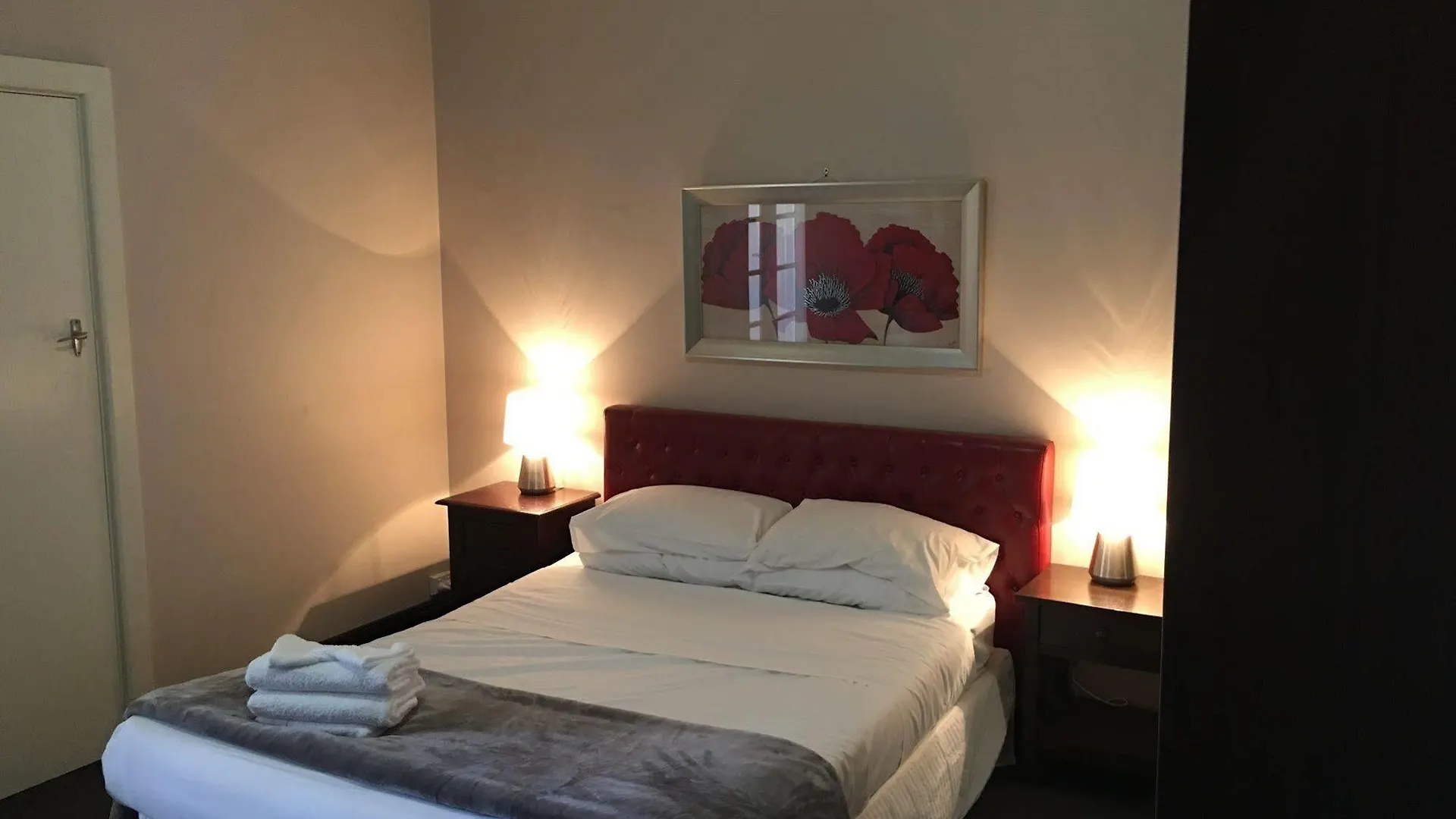 The Civic Hotel بيرث